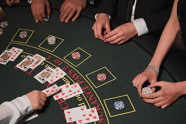 Customer Service Options Across Singapore online casino Sites