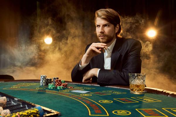 Comparing Blackjack Variants at a Singapore online casino Platform for Table Fans
