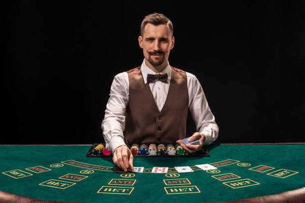 Find Entertaining Baccarat Variants with an online casino Singapore Platform for Enthusiasts